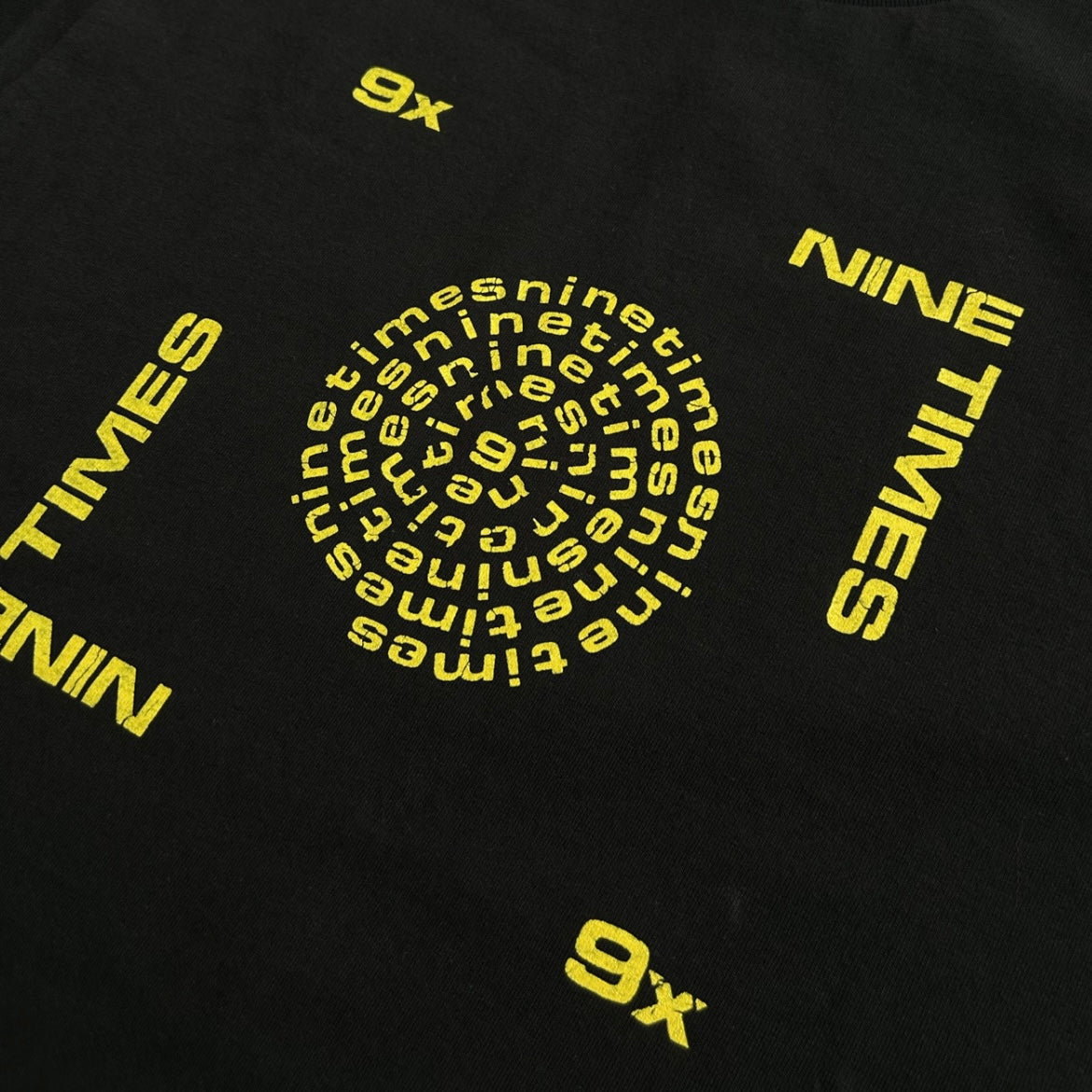 Ninetimes Letraset Tee - Black/Yellow
