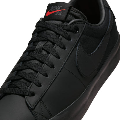 Nike SB Zoom Blazer Low Pro GT ISO - Black/Black-Black/Black