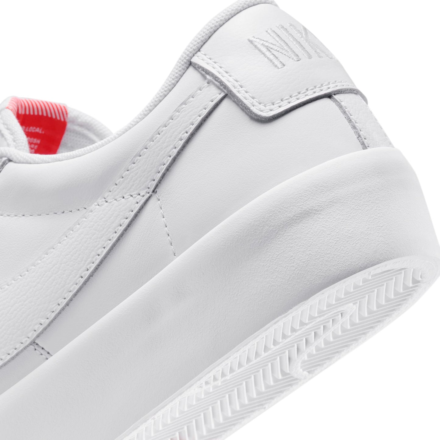 Nike SB Zoom Blazer Low Pro GT - White/White/White