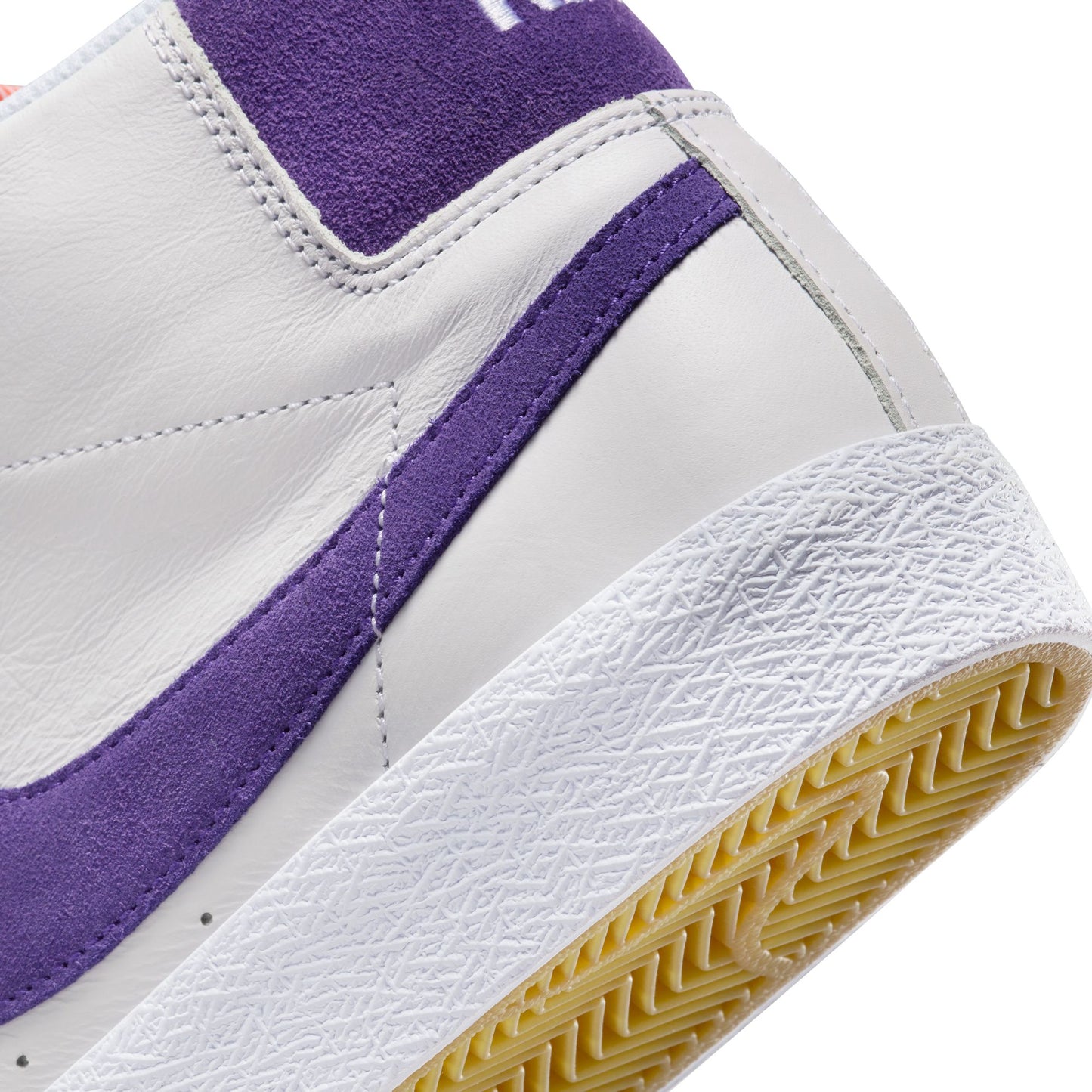 Nike SB Zoom Blazer Mid - White/Court Purple
