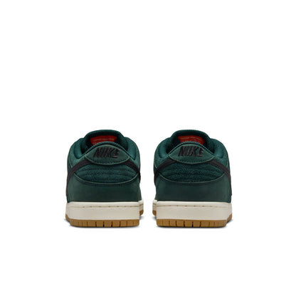 Nike SB Dunk Low Pro - Deep Fir/Black/Fir/Sail