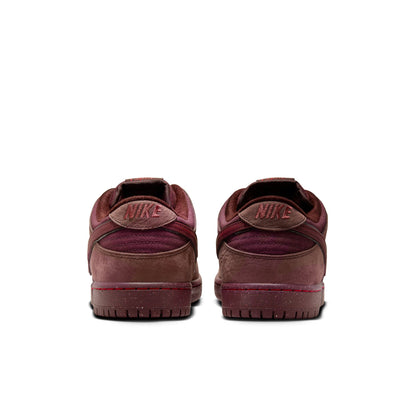 Nike SB Dunk Low Premium - Burgundy Crush/Team Red/Earth