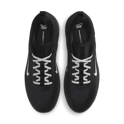 Nike SB Zoom Nyjah 4 - Black/White