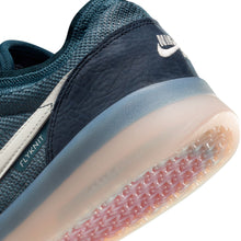 Load image into Gallery viewer, Nike SB PS8 - Obsidian/Squadron Blue/Phantom