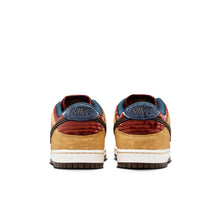 Load image into Gallery viewer, Nike SB Dunk Low Pro - Celestial Gold//Black/Dark Team Red