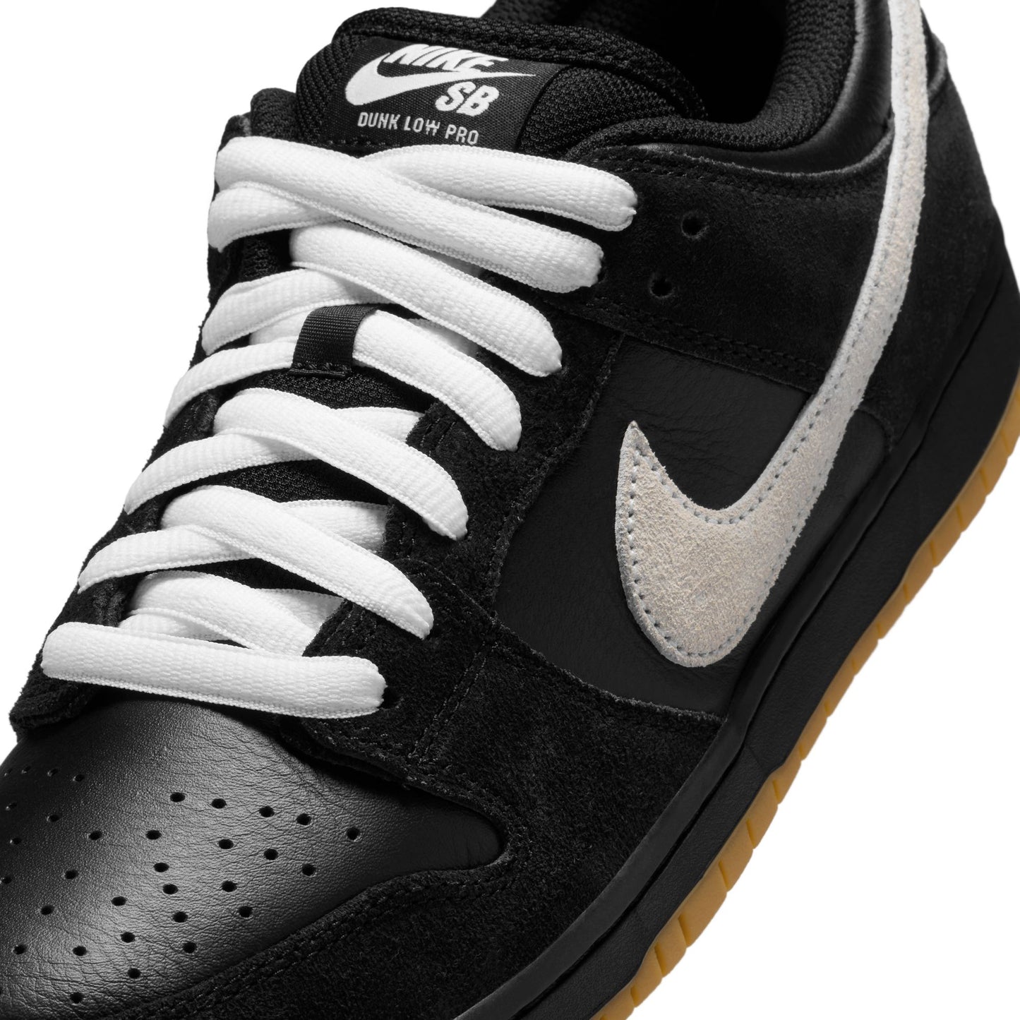 Nike SB Dunk Low Pro - Black/White/Black/Gum Light Brown