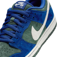 Load image into Gallery viewer, Nike SB Dunk Low Pro - Deep Royal Blue/Sail/Vintage Green