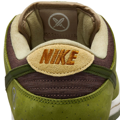 Nike SB Dunk Low Pro - Asparagus/Legion Green-Light Khaki