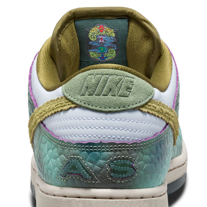 Nike SB Dunk Low Pro - Oil Green/Dessert Moss/White