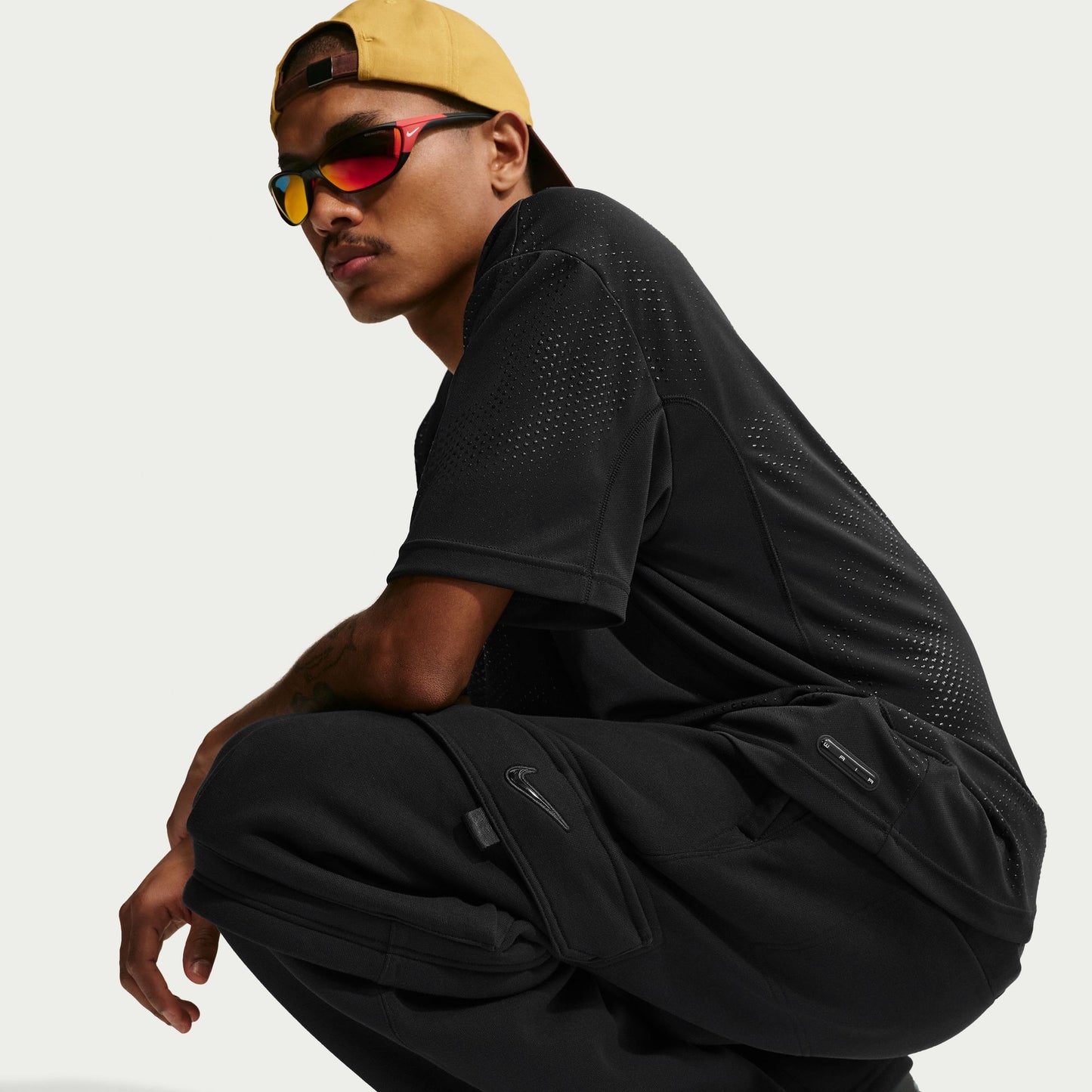 Nike SB Ishod Convertible Cargo Sweatpants - Black
