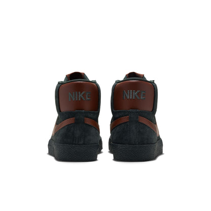 Nike SB Zoom Blazer Mid - Black Spruce/Corduroy Brown