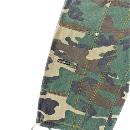 Star Team Star Capri Cargo Shorts - Camo