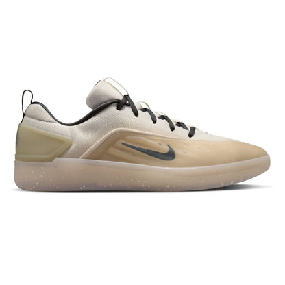 Nike SB Zoom Nyjah 4 - Desert Khaki/Dark Smoke Grey