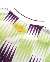 Load image into Gallery viewer, Butter Goods X Umbro Optical Jersey - Grape/Volt