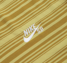 Load image into Gallery viewer, Nike SB Max90 Tee - Bronzine