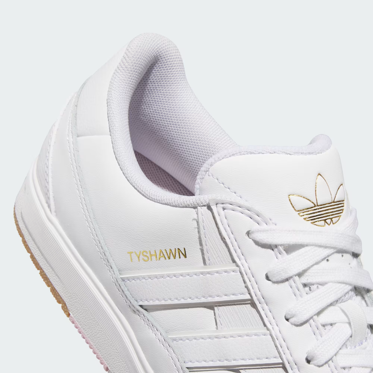 Adidas Tyshawn II - Cloud White / Cloud White / Gum