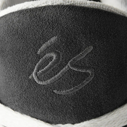 éS Accel 95 - Black/White