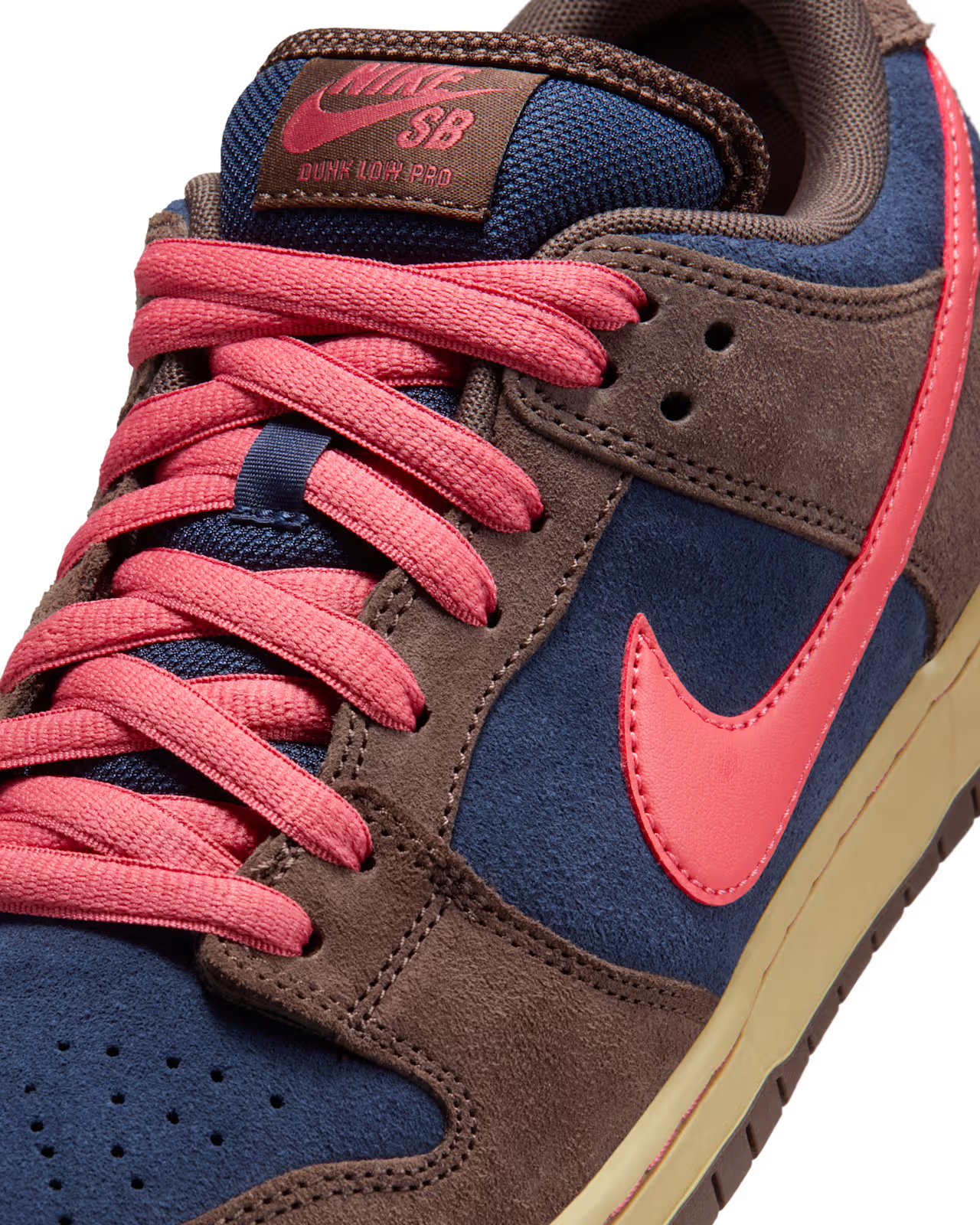 Nike SB Dunk Low Pro - Baroque Brown/Adobe/Midnight Navy