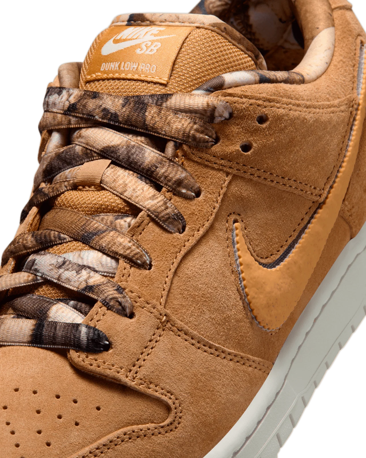 Nike SB Dunk Low Pro - Flax/Honeycomb-Summit White/Sail