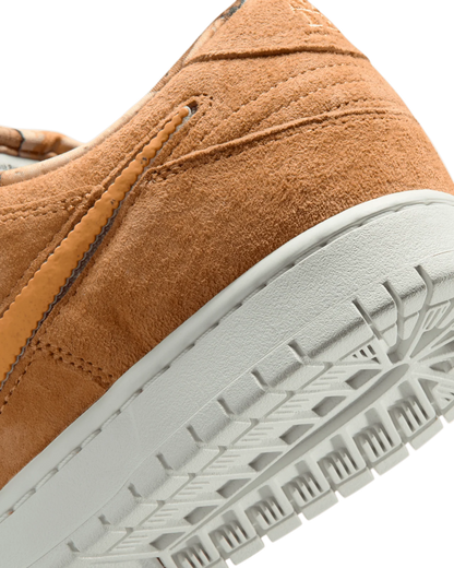 Nike SB Dunk Low Pro - Flax/Honeycomb-Summit White/Sail
