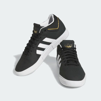 Adidas Tyshawn - Core Black/Cloud White/Gold Metallic