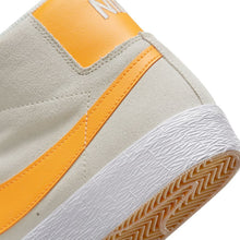 Load image into Gallery viewer, Nike SB Zoom Blazer Mid - Summit White/Laser Orange