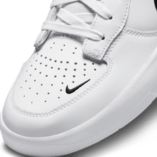 Load image into Gallery viewer, Nike SB Force 58 Premium - White/Black/White