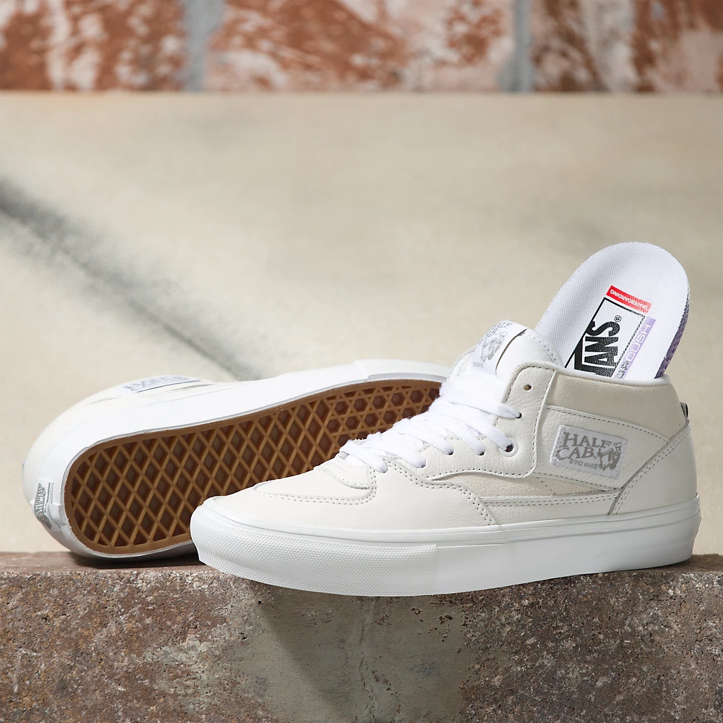 Vans Daz Skate Half Cab - White/White